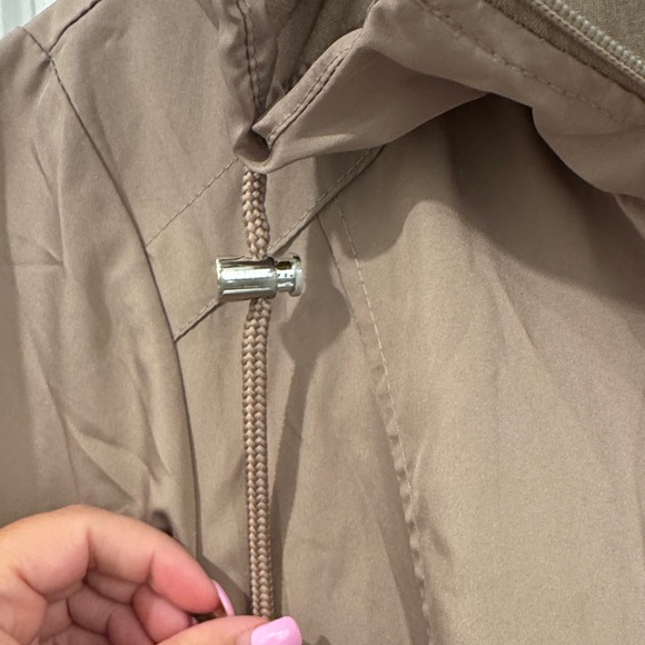 Stylish Utility Jacket in Taupe Parka in a pocket - Picture 3 of 6